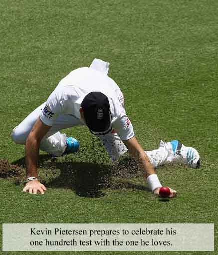 Kevin Pietersen with his shadow
